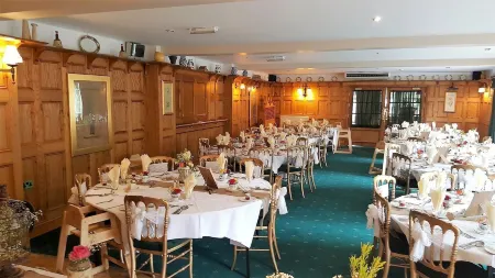 The Punchbowl Inn Отели в г. Снейт