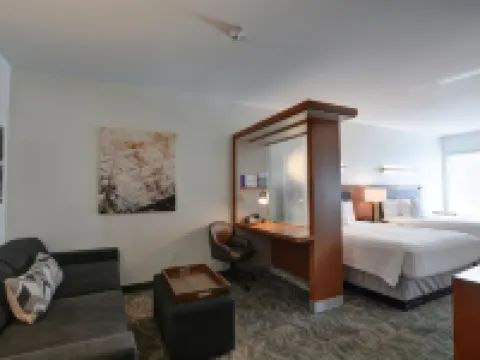 スプリングヒル スイーツ バイ マリオット デンバー アンシュッツ メディカル キャンパス オーロラのホテル