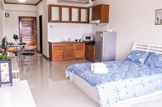 1 Bedroom Condo With Mountain View