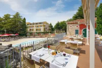 Residence Garden Istra Plava Laguna Hotels in Crveni Vrh