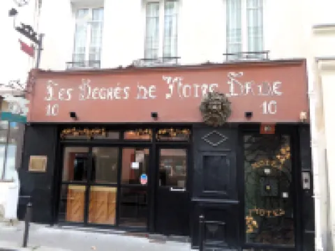 Hôtel les Degrés de Notre Dame Hotels near Notre Dame