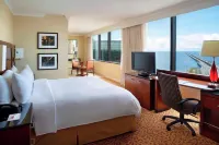 New Orleans Marriott Metairie at Lakeway Hotel a 