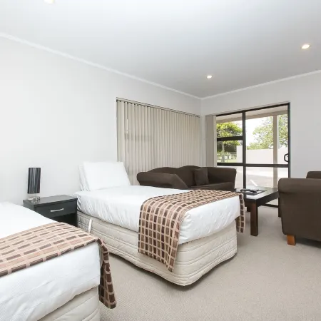 Parkview Motor Inn Hotels in Pukekohe