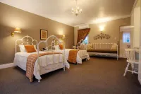 Tsitsikamma Village Inn - 3-Star