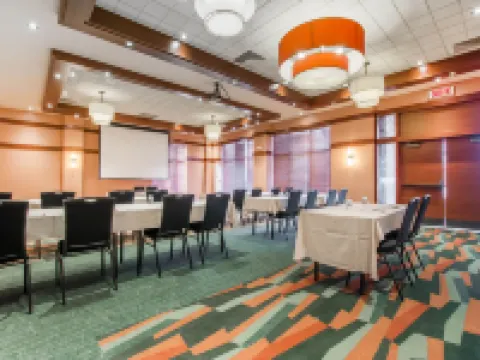 Quality Inn & Suites Hotels in Levis