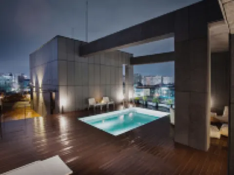 กาเดน โฮเทล โรงแรมในซูว็อน