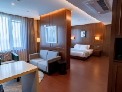 ホテル ラッキー クァンヤン 光陽市のホテル