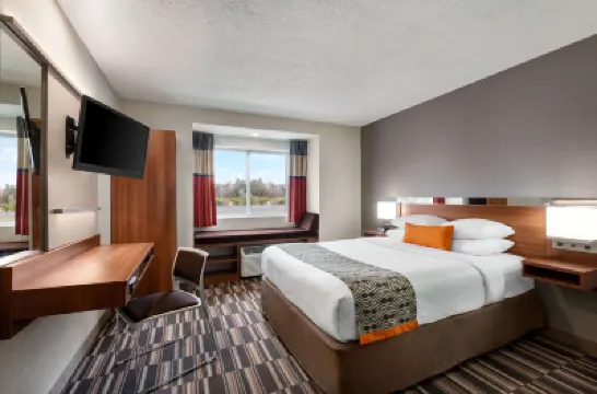 Microtel Inn & Suites by Wyndham Tifton Отели в г. 