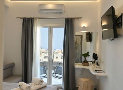 Cyclades Hotel