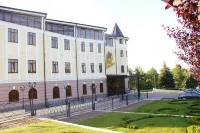 Onegin Hotel-Restaurant Complex
