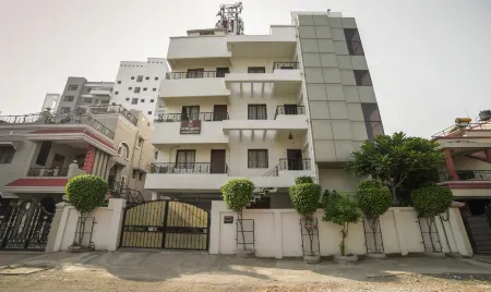 Treebo Ivory House Отели рядом с достопримечательностью «Numismatic Art Gallery by Twentieth Century Coins»