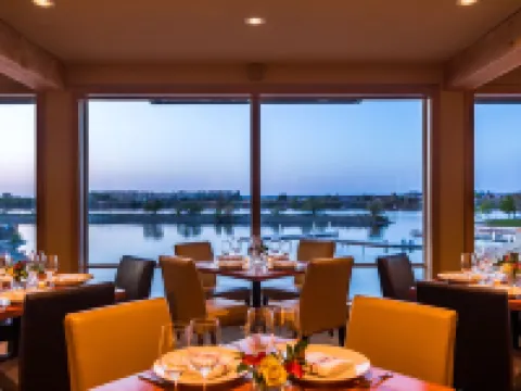 The Lodge at Columbia Point Hotels in Richland