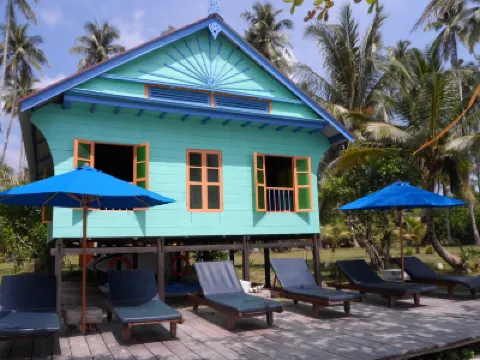 Mutiara Beach Resort Hotel a 