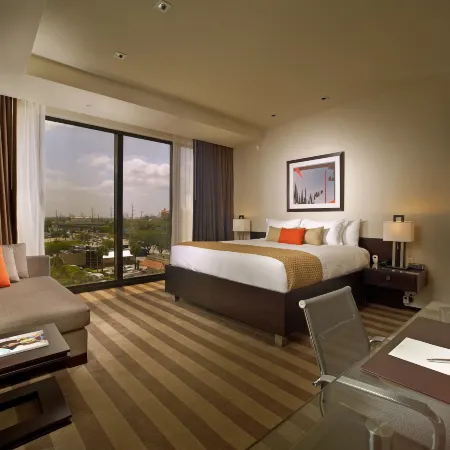 EB Hotel Miami Airport