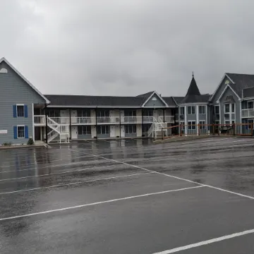Falls Lodge & Suites Отели рядом с достопримечательностью «Галерея Дердевил»