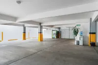 薩拉戈薩家庭套房飯店
