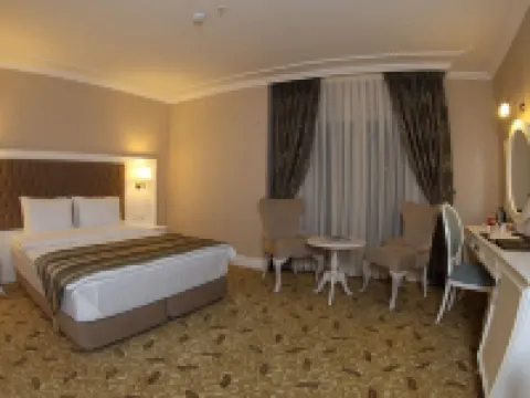 Luxor Garden Hotel Hotel di Izmit