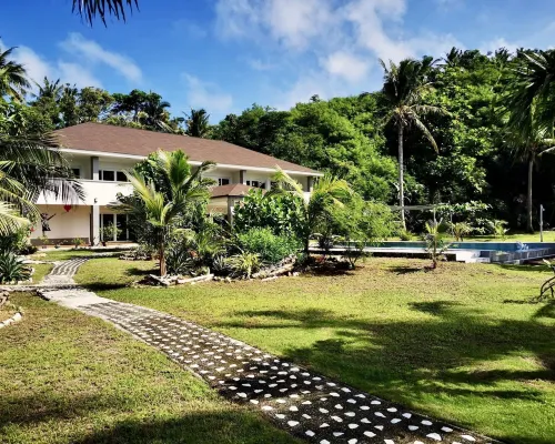 Sunset Cove Beach & Dive Resort Hotels in Romblon