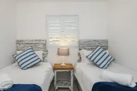 Chakas Cove