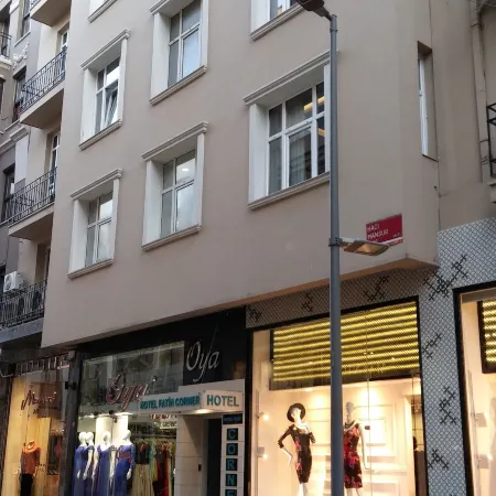 Fatih Hotel Corner Отели рядом с достопримечательностью «Шишли»