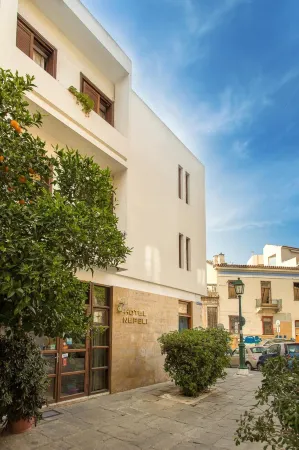 Nefeli Hotel