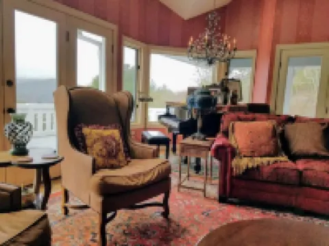 Innisfree Boutique Inn by-The-Lake