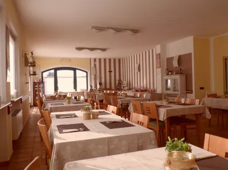 Hotel Agli Ulivi Отели в г. Монцамбано