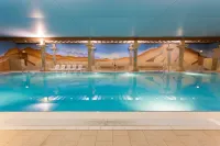 TLH Toorak Hotel - TLH Leisure, Entertainment and Spa Resort - Pools