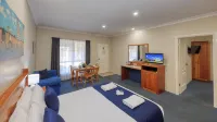 Breakout Motor Inn Hotels in Cowra