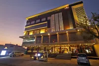 Hotel LN Courtyard