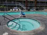 Clarion Inn Near China Lake Naval Station - spa
