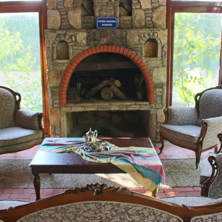 Mese Suites