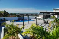 Echelon Apartments Yeppoon - Pools