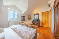 Apartments and Rooms Lea