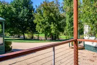 Bright Riverside Holiday Park - Mountain view