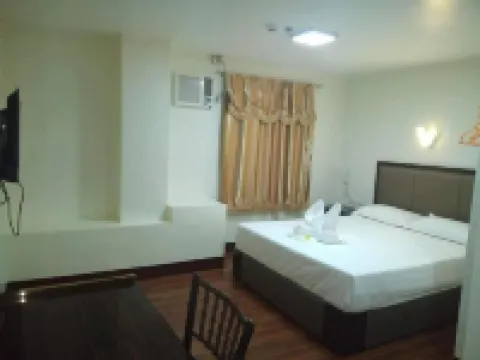 Meaco Royal Hotel - Ilagan Hotels in Isabela