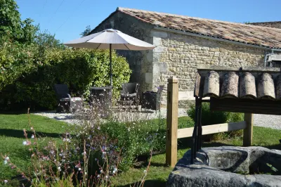 Les Girauderies Chambres d'Hotes Hotels in Epargnes