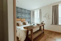 Hotel Au Nom de Dieu - 2 ดาว