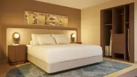 DoubleTree by Hilton Brunswick Hotels in Brunswick