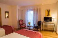 Casa de la Cadena Hotels in Asiain