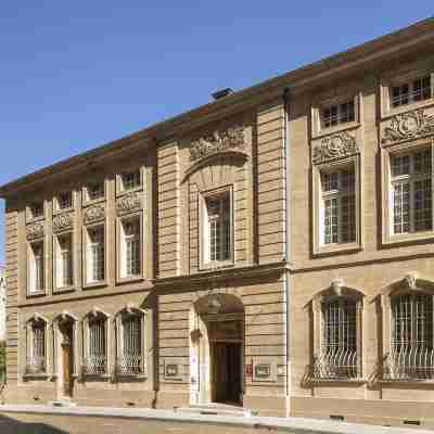 Hôtel La Mirande Hotel Exterior