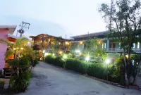 Suphan Wanwarn Resort Hotel di Bang Pla Ma