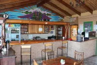 The Wild Farm Backpackers - Quầy bar