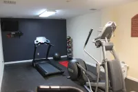 Days Inn by Wyndham Budd Lake - Gym