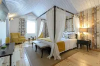 Villa Rio Guest House Suites Hotels in Портімау