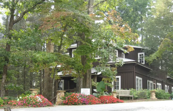 拉本湖餐廳酒店