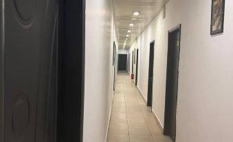 Diana Hotel - Housity