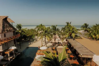 Aldea Kuká, Luxury Eco Boutique Hotel Punta Coco Beach附近的飯店