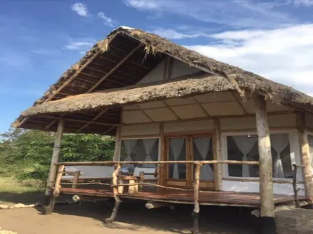 Kazinga Wilderness Safari Camp Отели в г. Bunyaruguru