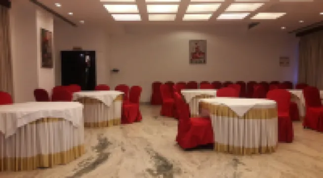 Metropark Inn Hotels near Vellingiri Hill Temple